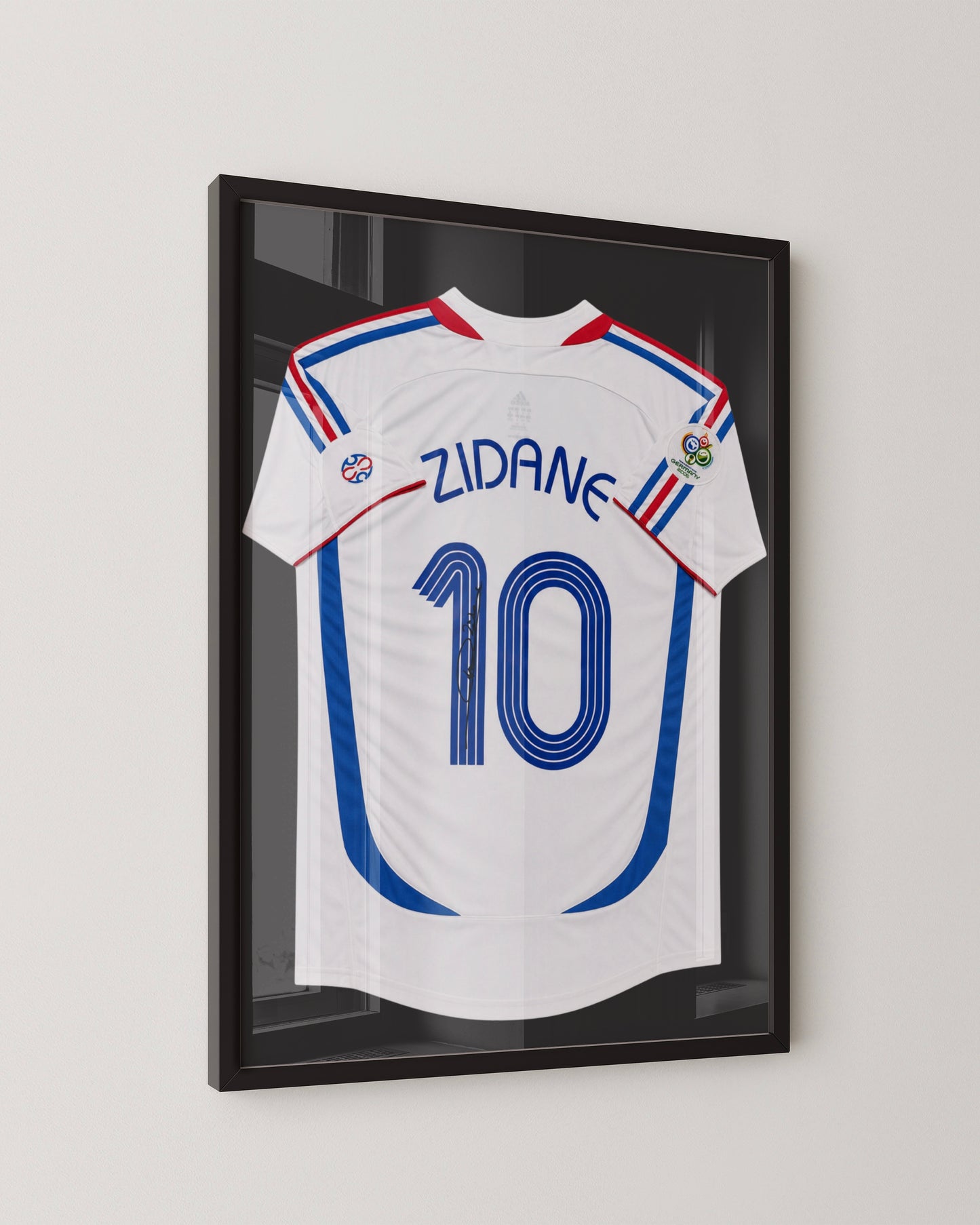 ZINEDINE ZIDANE - SIGNED FRANCE WORLD CUP 2006 WHITE JERSEY