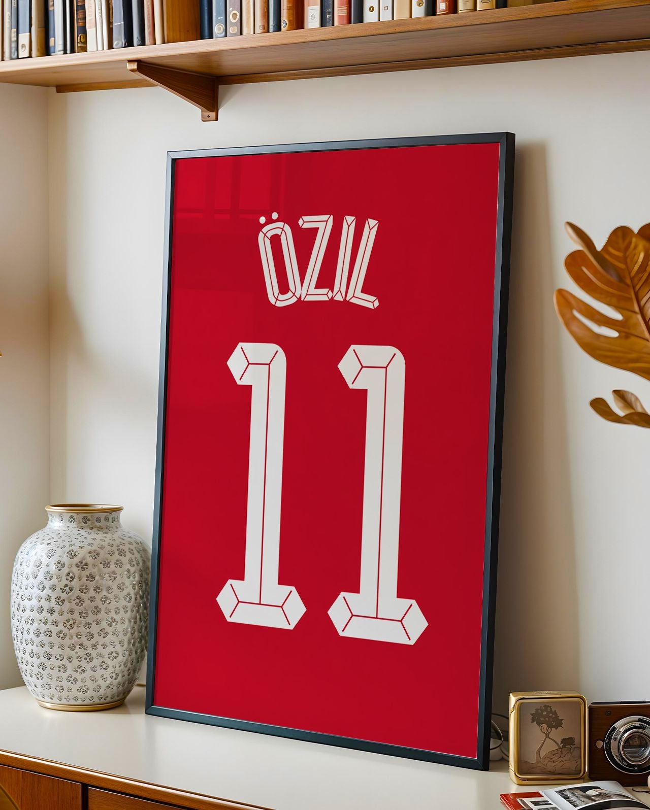 MESUT OZIL - ARSENAL JERSEY